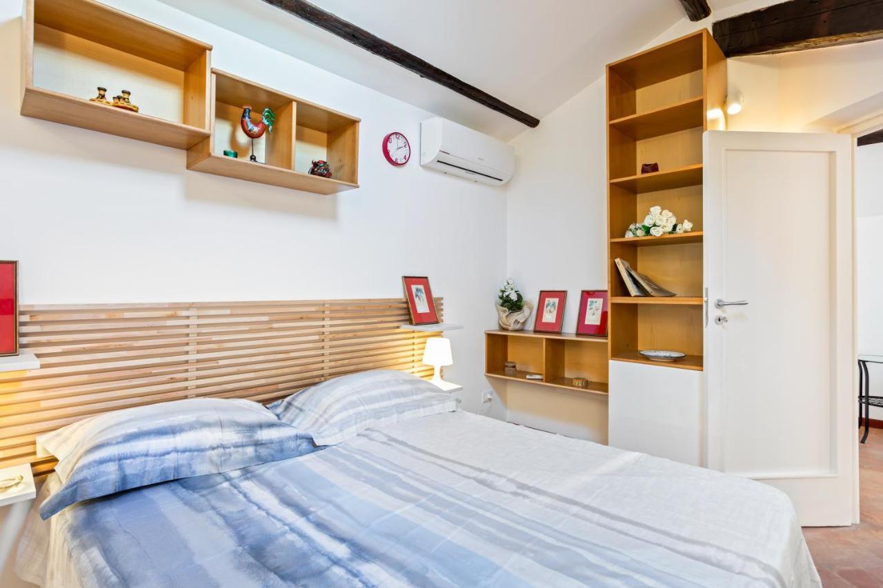Liberta Frame Apartment With Terrace And Etna View Catánia Buitenkant foto